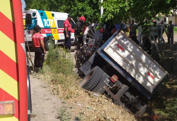 Accidente Fatal En Angaco El Cami N Perdi El Control Por Una Falla