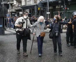 La policía reprime en la marcha de jubilados y se lleva varios detenidos